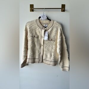 🆕 Urban Revivo Cream Textured Knit Cardigan, Size S (P2P 19”) | SKU 177